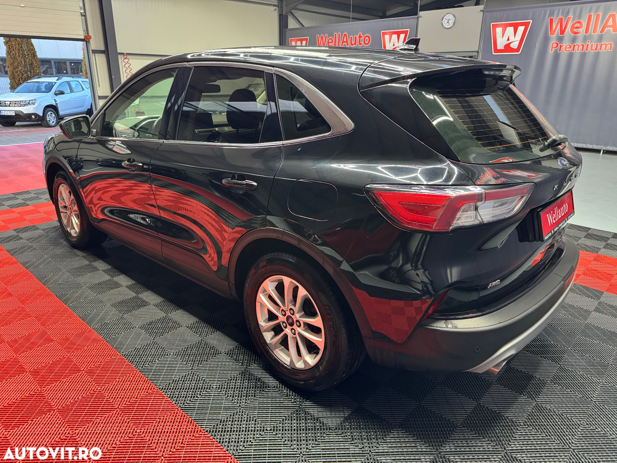 Ford Kuga - 6