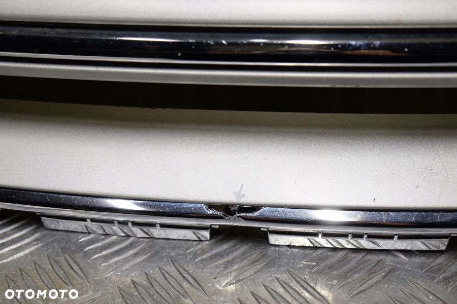 FORD ESCAPE 2017-2019 GRILL ATRAPA PRZÓD USA - 5