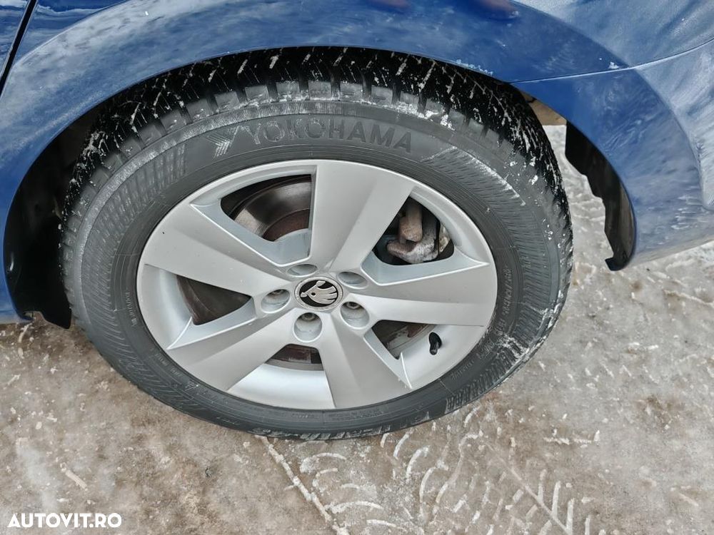 Skoda RAPID 1.6 TDI Ambition - 20