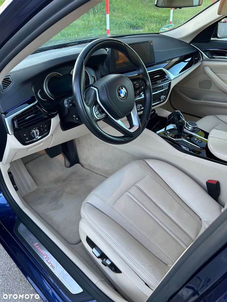 BMW Seria 5 520d Luxury Line sport - 20