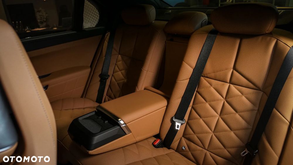BMW Seria 7 740d xDrive - 13