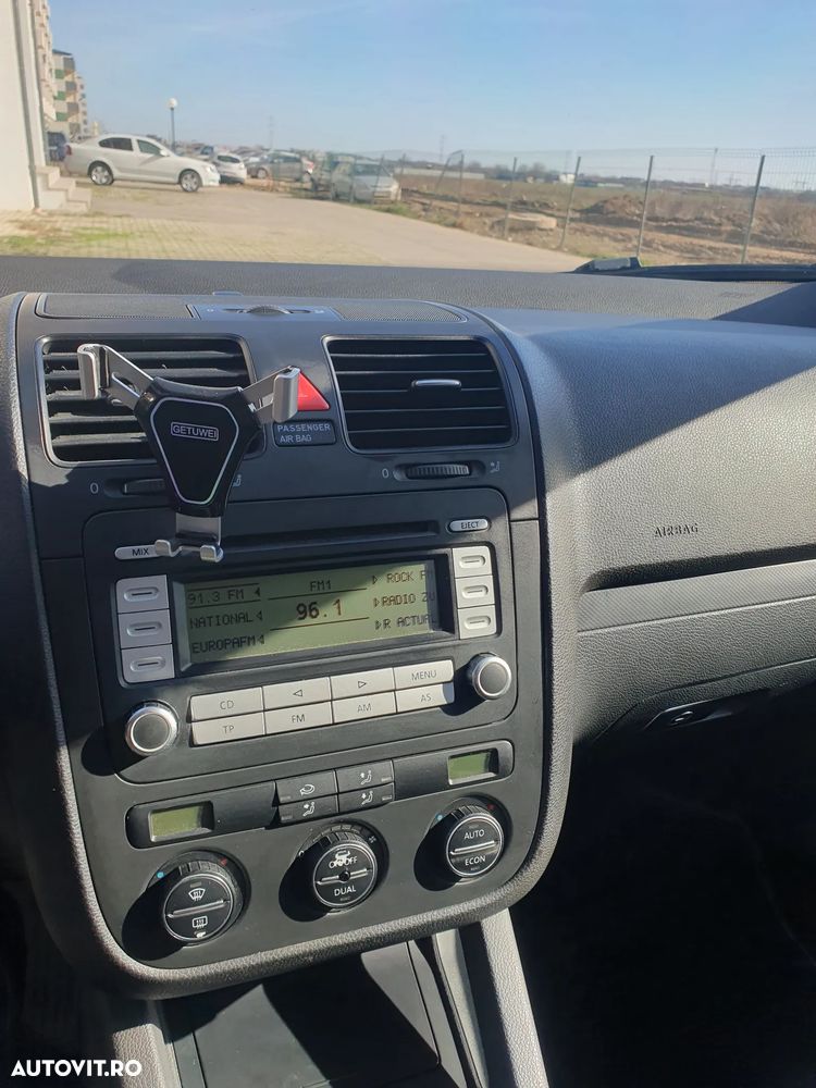 Volkswagen Golf 1.9 TDI Comfortline - 7