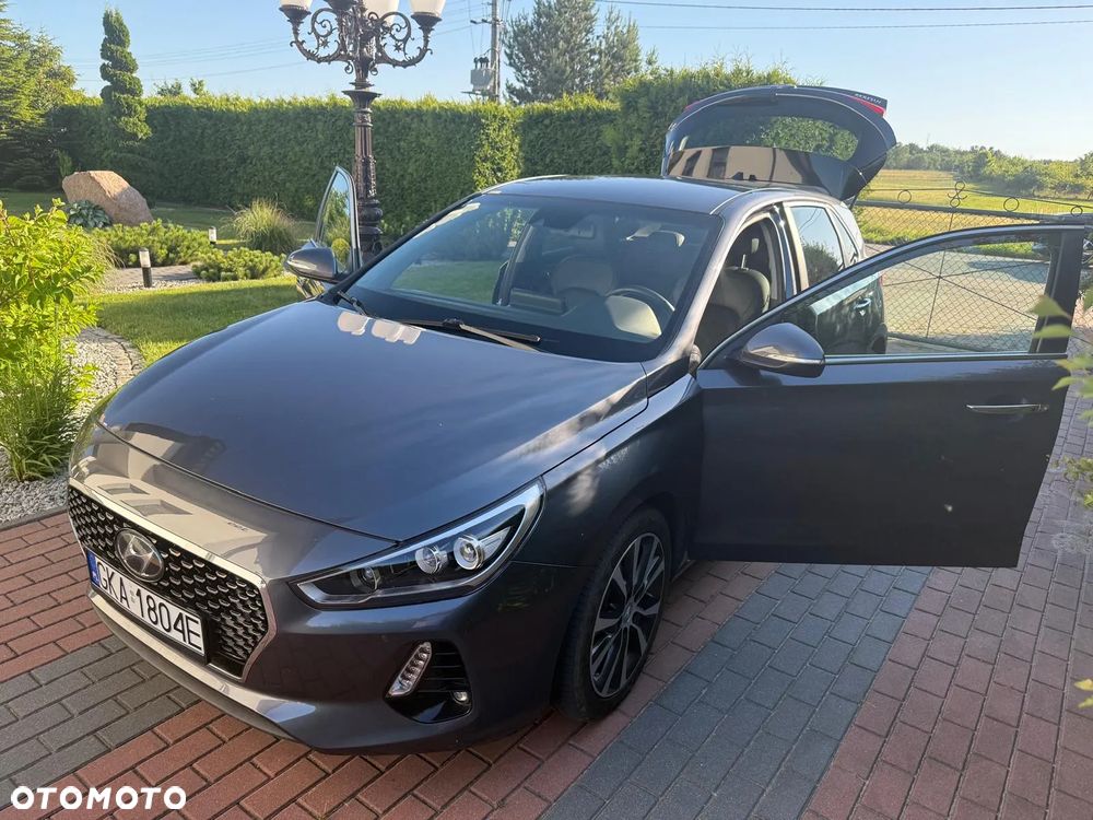 Hyundai i30 1.4 T-GDI Premiere Luxury DCT - 21