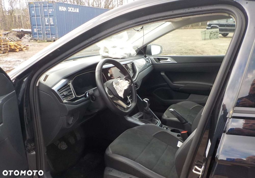 Volkswagen Polo - 23