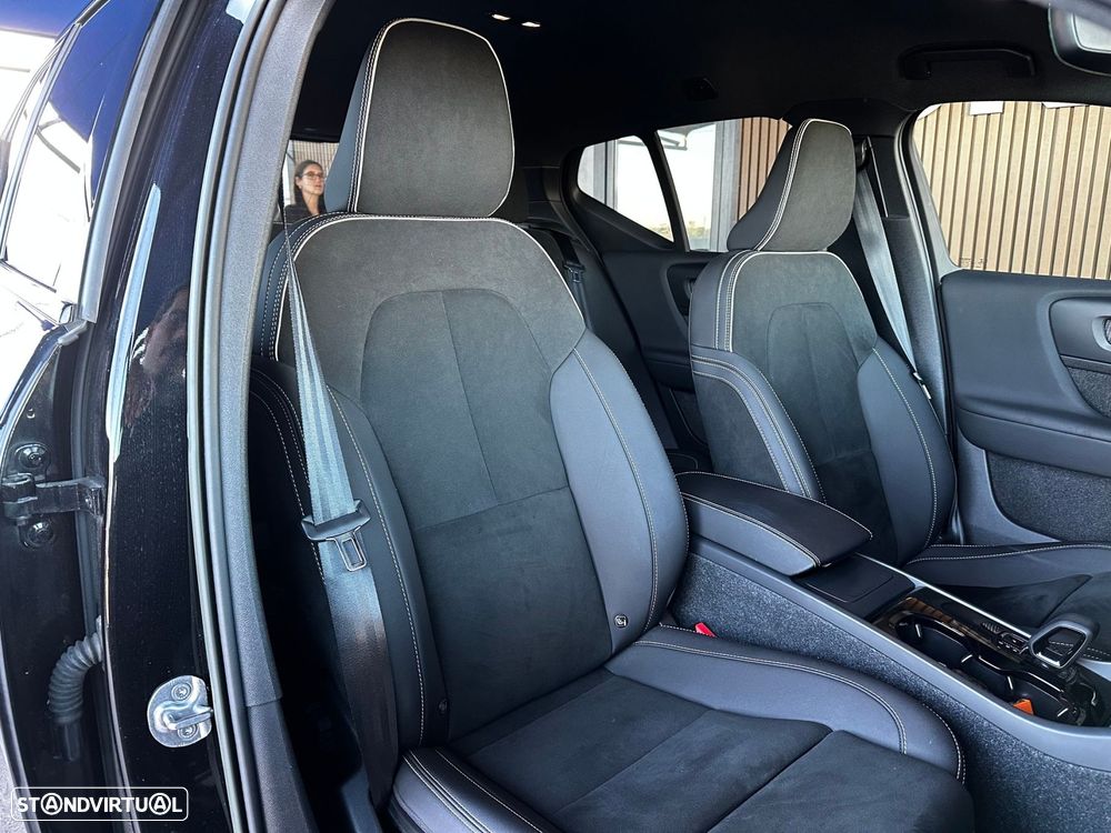 Volvo XC 40 Recharge Pro - 3