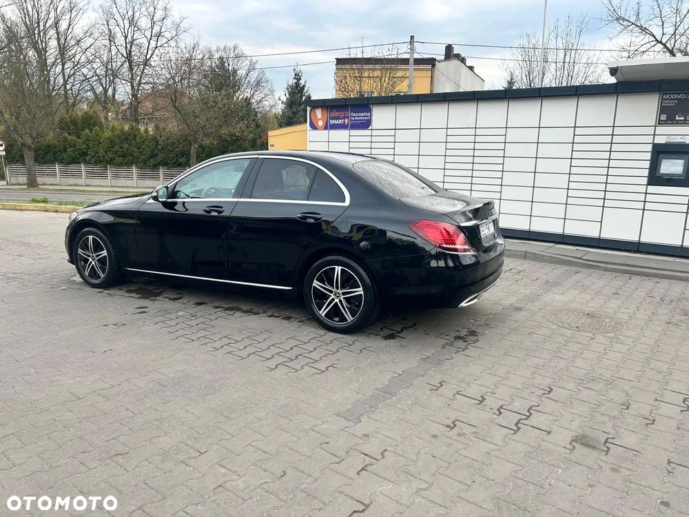 Mercedes-Benz Klasa C 180 9G-TRONIC - 4
