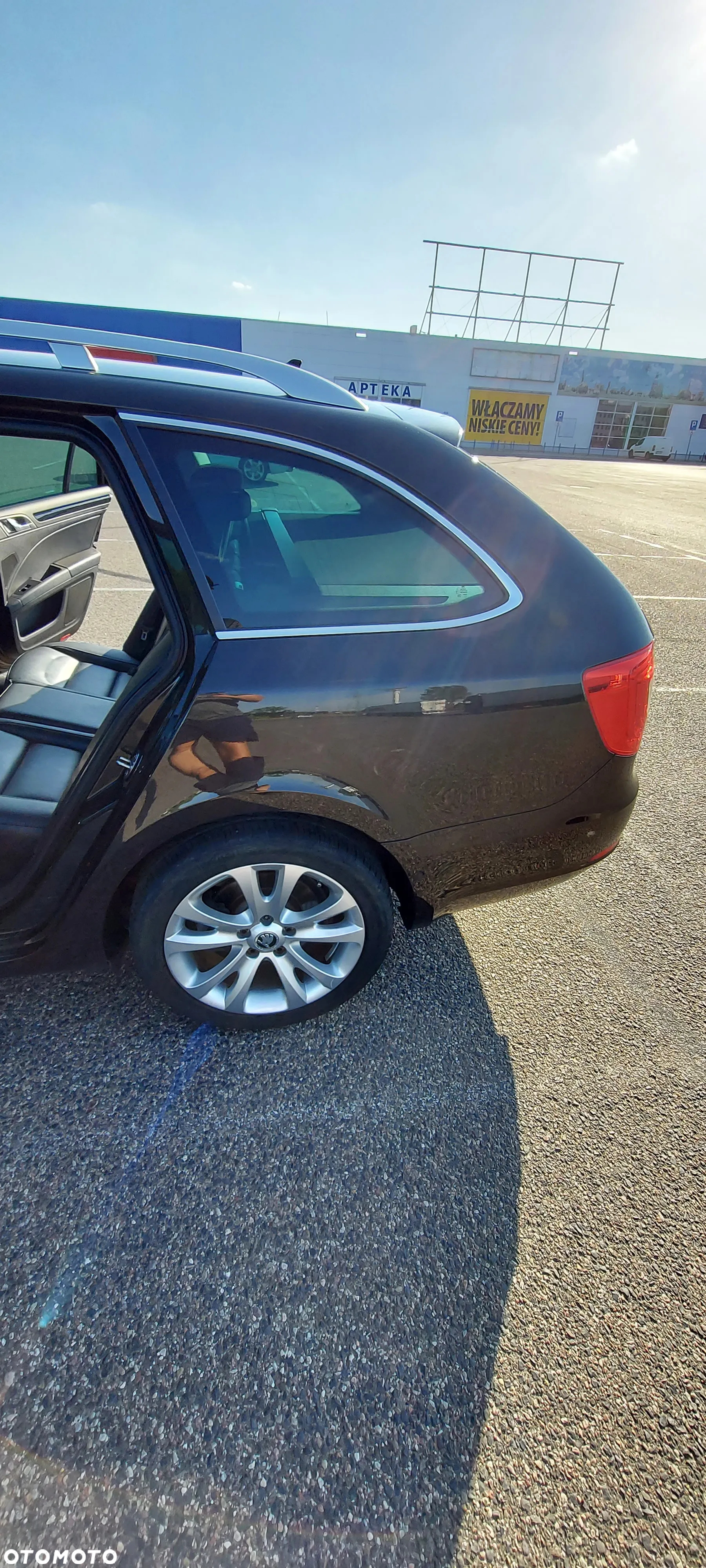 Skoda Superb 2.0 TDI Elegance DSG - 25