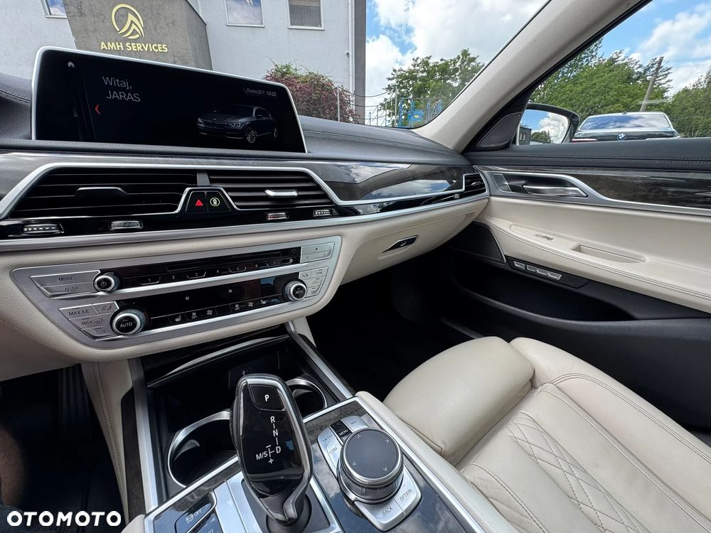 BMW Seria 7 740d xDrive - 12