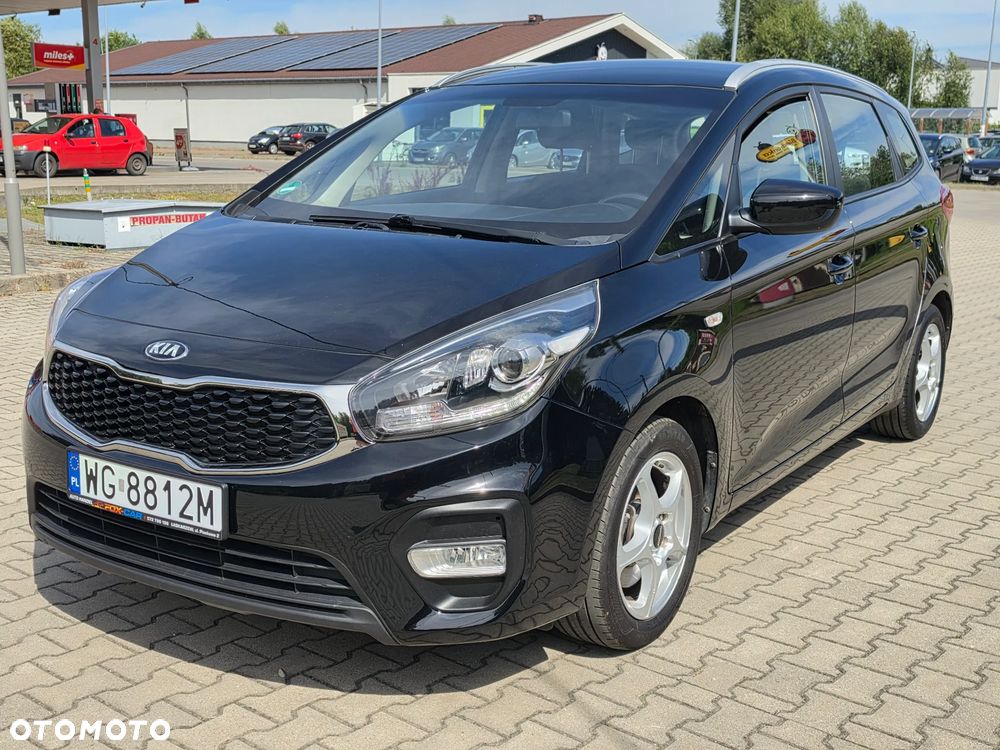 Kia Carens 1.6 GDI Dream Team Edition - 2