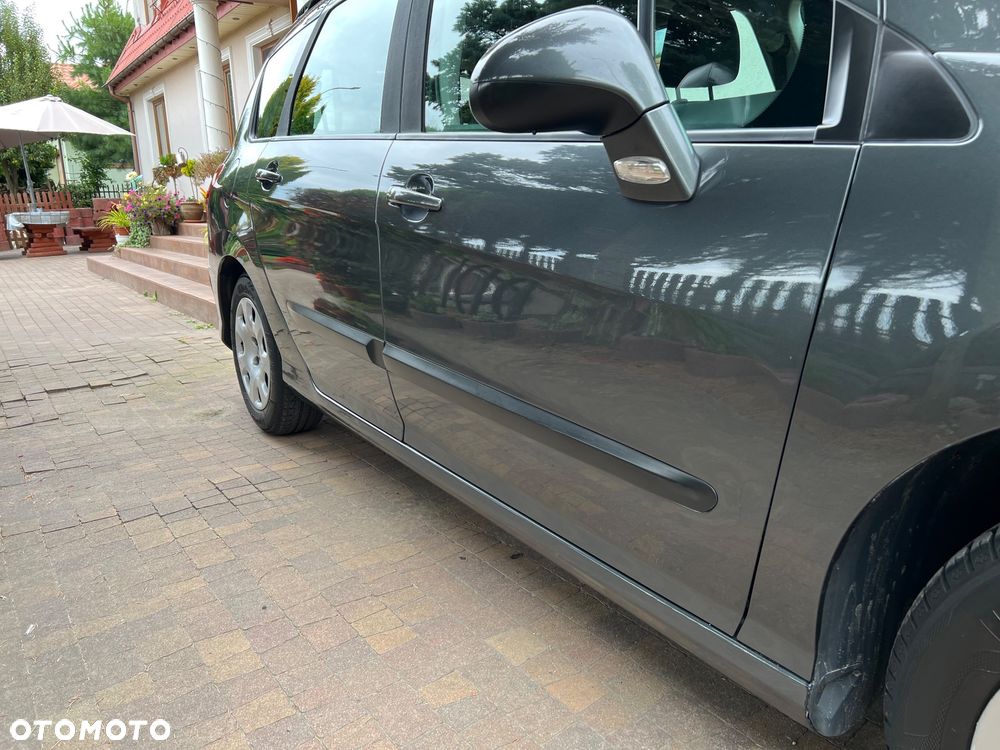 Peugeot 308 1.6 HDi Premium - 4