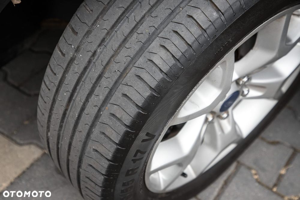 Ford S-Max - 32