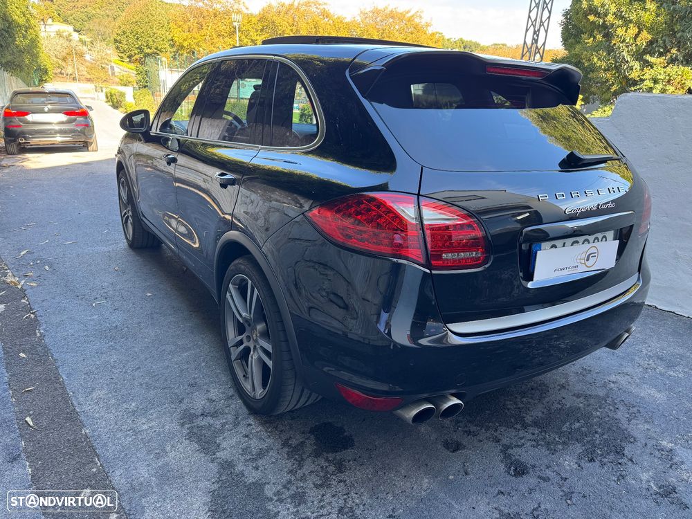 Porsche Cayenne 2010 photo 4