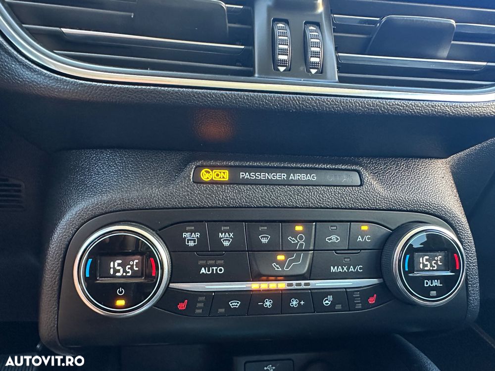 Ford Focus 2.0 EcoBlue Start-Stopp-System Aut. TITANIUM - 18