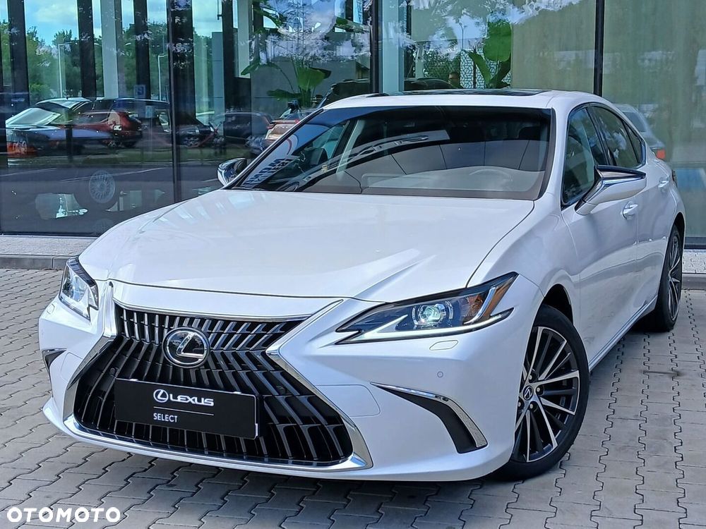 Lexus ES - 10