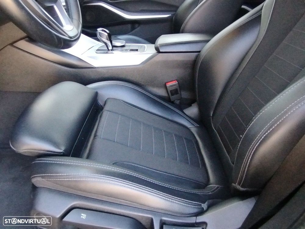 BMW 320 d Line Sport Auto - 23