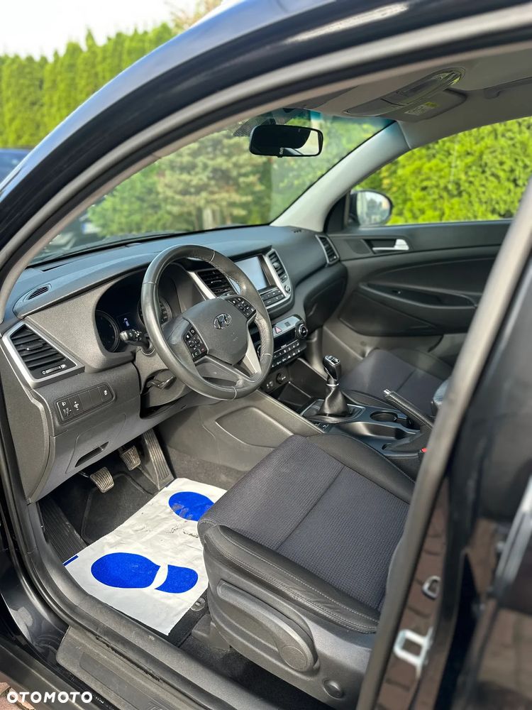 Hyundai Tucson blue 1.7 CRDi 2WD Style - 18