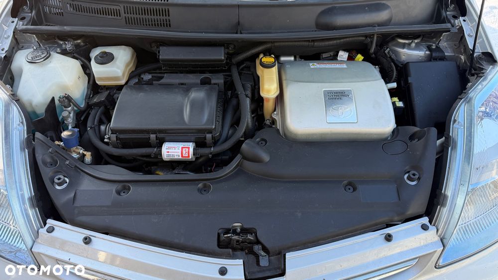 Toyota Prius 1.5 VVT-i Sol - 32