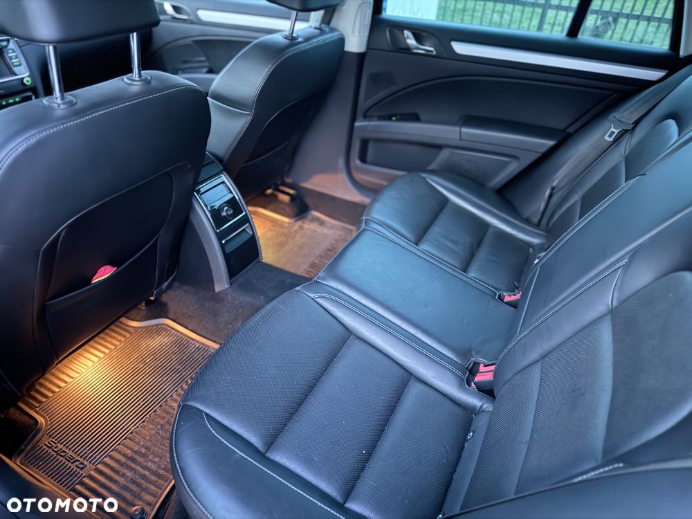 Skoda Superb 2.0 TDI Platinum DSG - 11