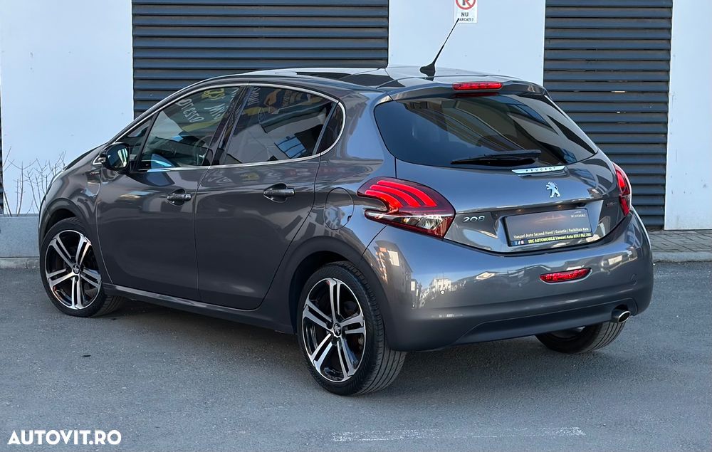 Peugeot 208 - 3