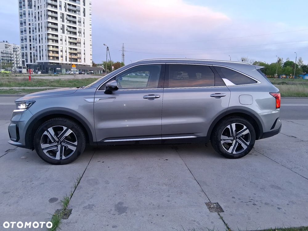 Kia Sorento 1.6 T-GDI HEV L 7os - 24