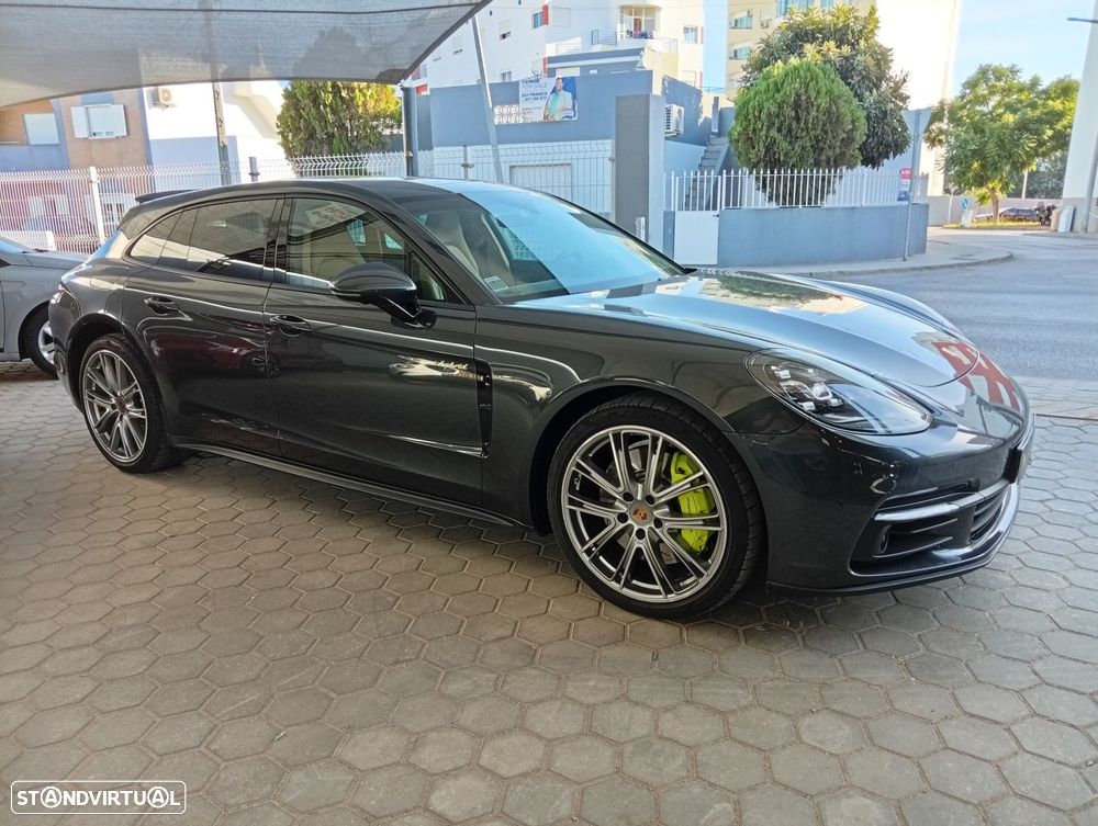 Porsche Panamera Sport Turismo 4 E-Hybrid Platinum Edition - 2