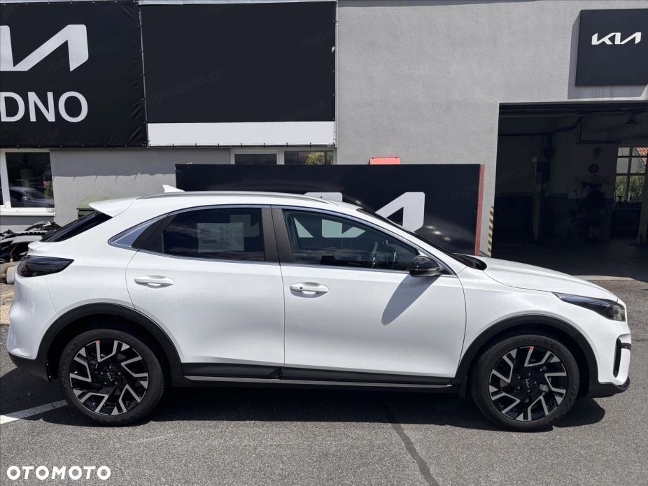 Kia XCeed 1.6 T-GDI Tribute DCT - 4