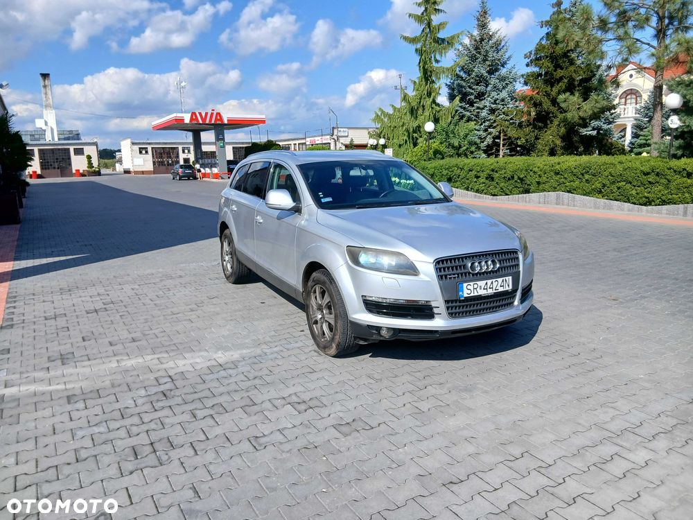 Audi Q7 - 7