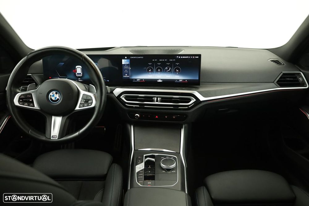 BMW 330 e Pack Desportivo M Auto — fotografia 9