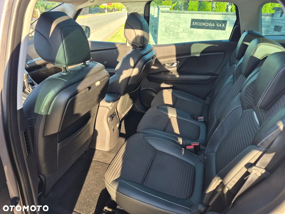 Renault Grand Scenic - 12