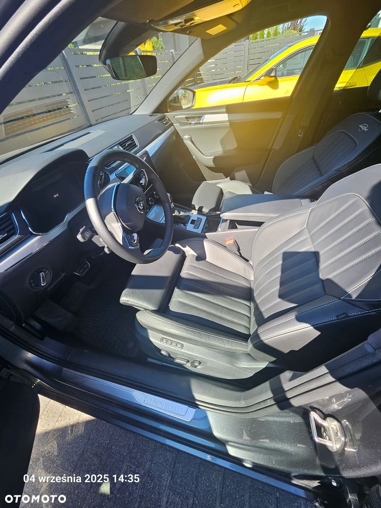 Skoda Superb 2.0 TDI SCR 4x4 L&K DSG - 11