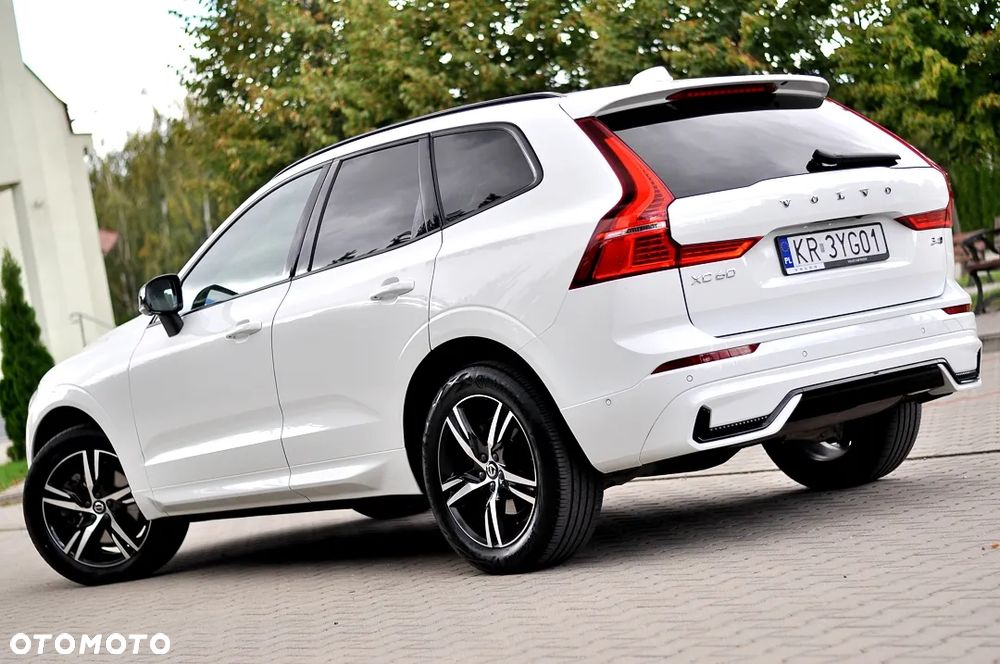 Volvo XC 60 B4 D AWD R-Design - 11