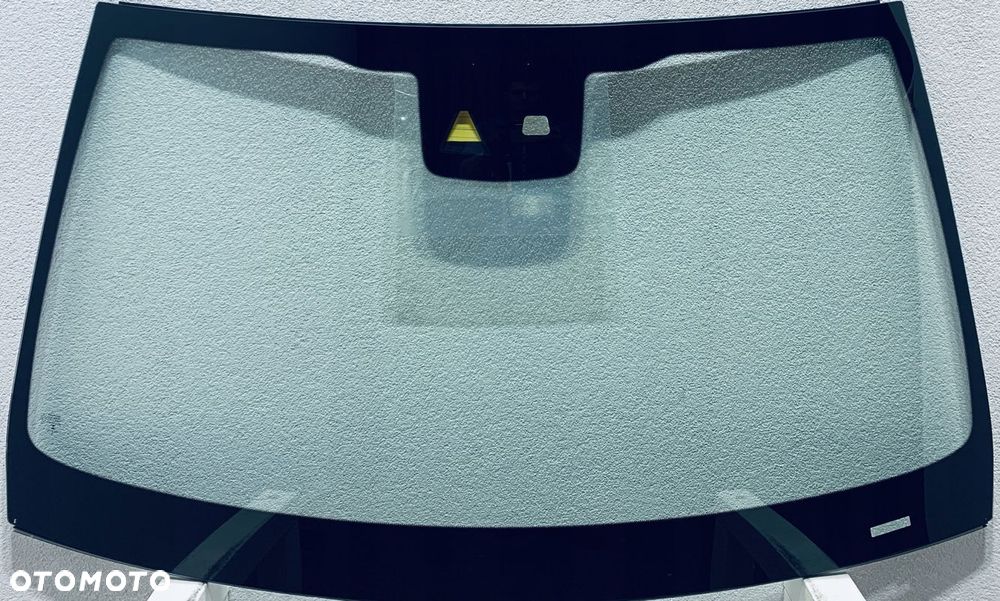 Szyba czołowa MERCEDES C C205 COUPE 2016- AKUSTYKA+KAMERA+SENSOR+HUD