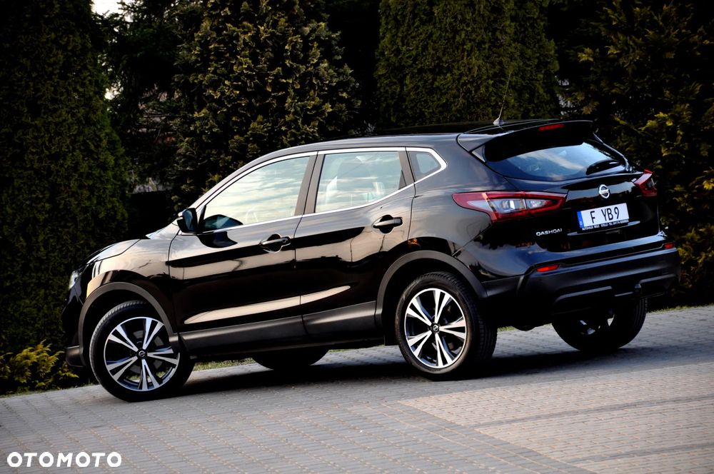 Nissan Qashqai 1.3 DIG-T DCT AKARI - 23