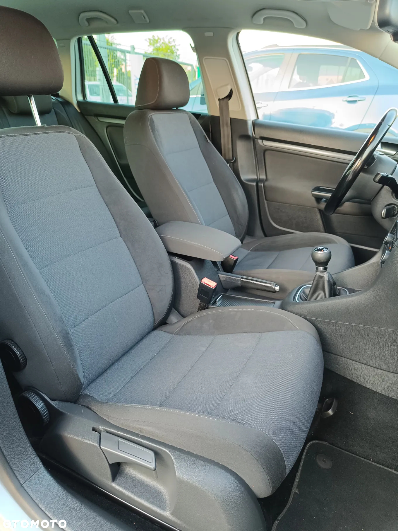 Volkswagen Golf Variant 1.6 TDI DPF Style - 19