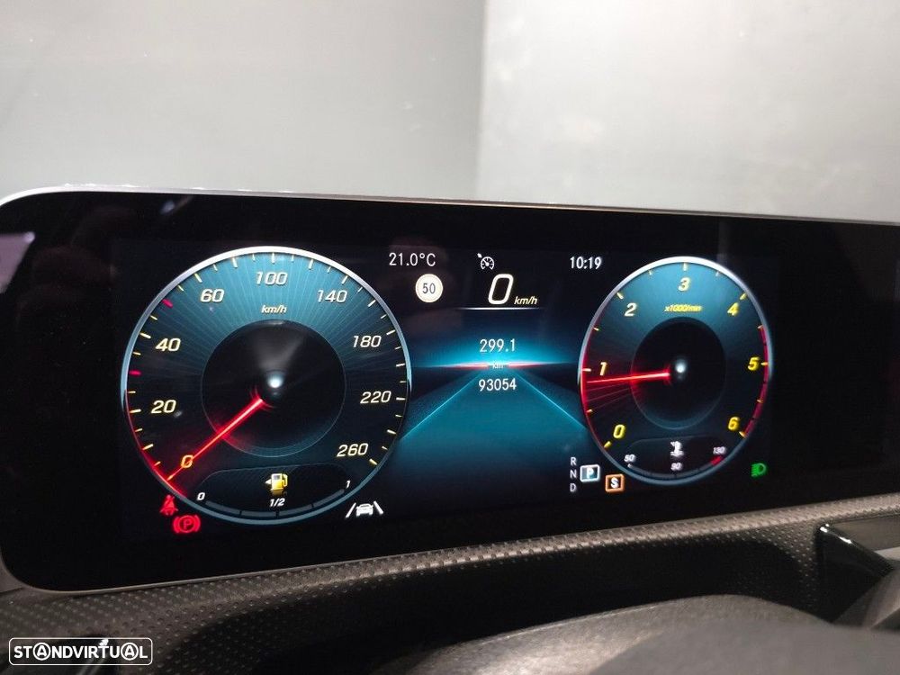 Mercedes-Benz A 180 d AMG Line Aut. - 31