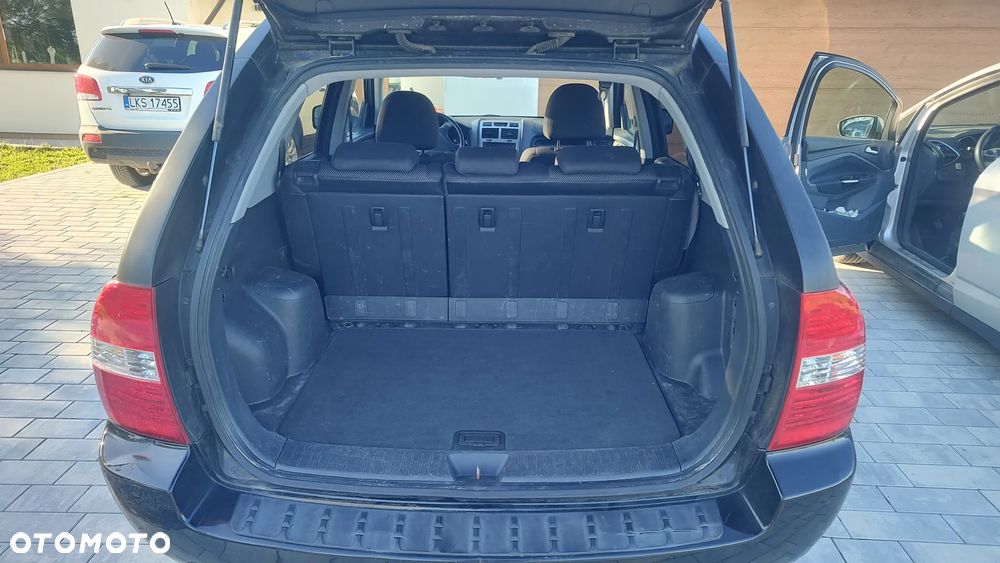 Kia Sportage 2.0 CRDi Tour - 9