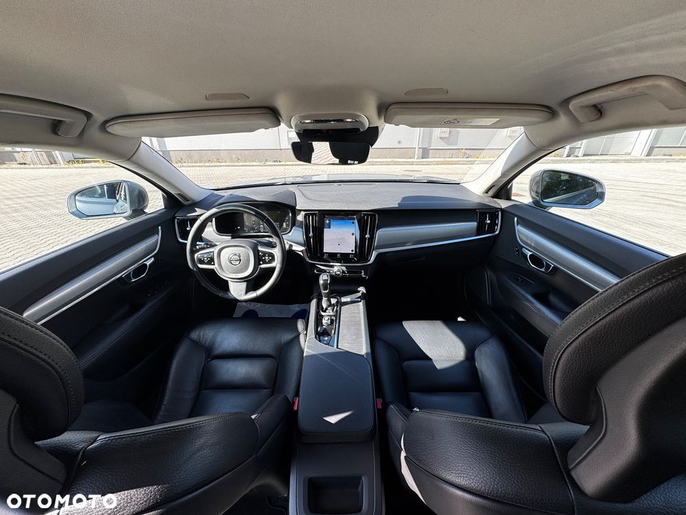Volvo V90 D3 Momentum - 8