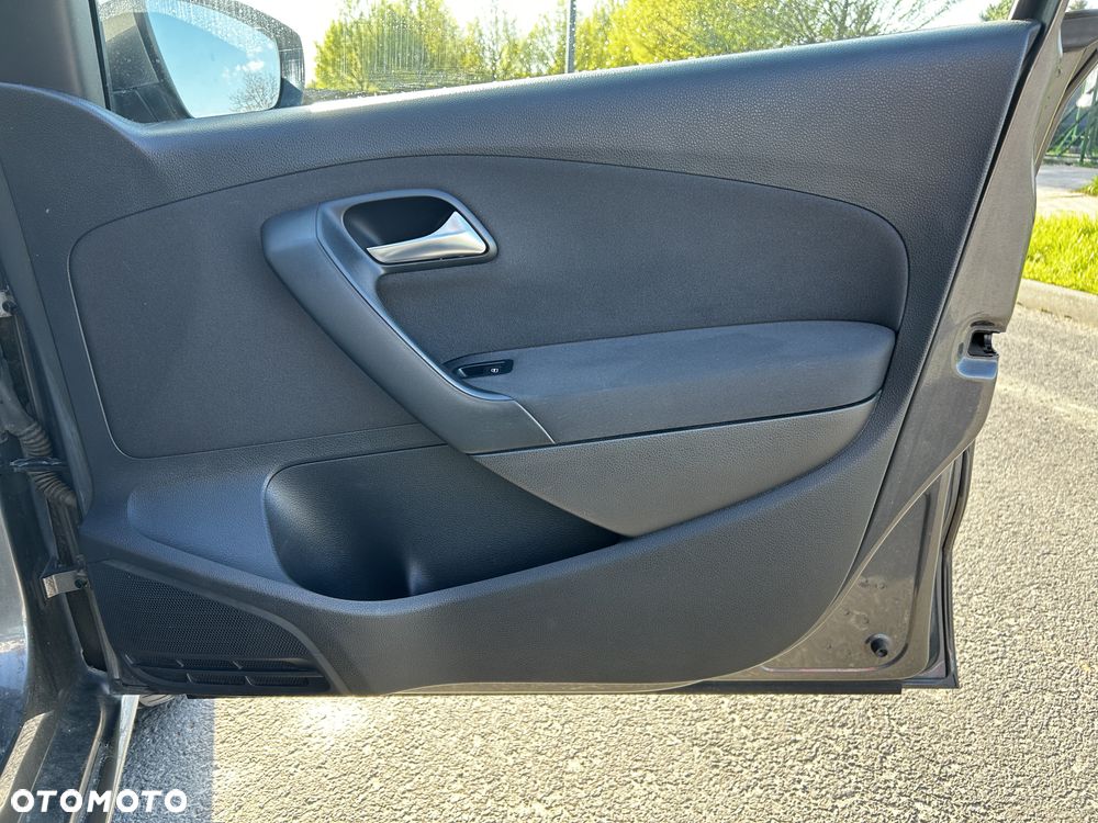 Volkswagen Polo 1.6 TDI Comfortline - 7