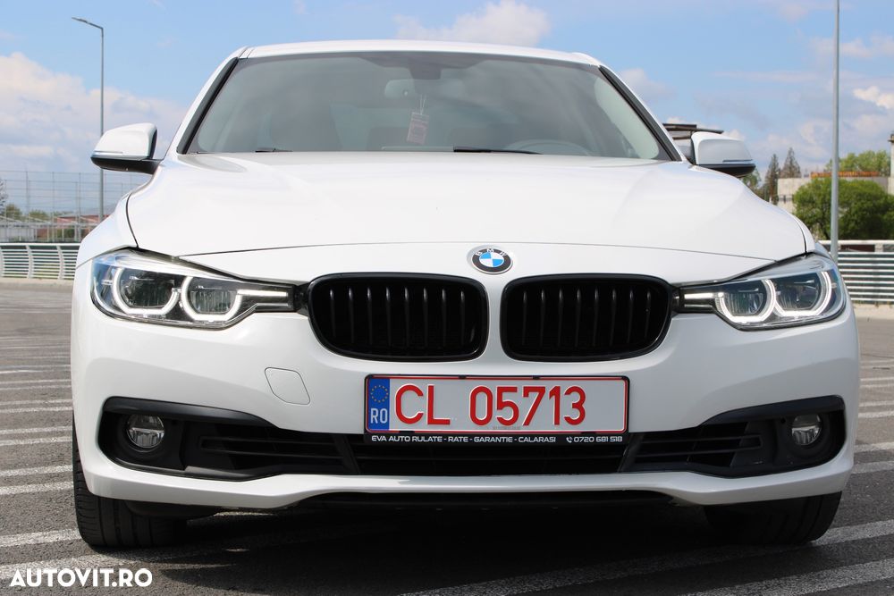 BMW Seria 3 320i Aut. Sport Line - 7