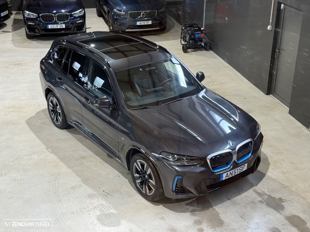 BMW iX3 M Sport Impressive - 4