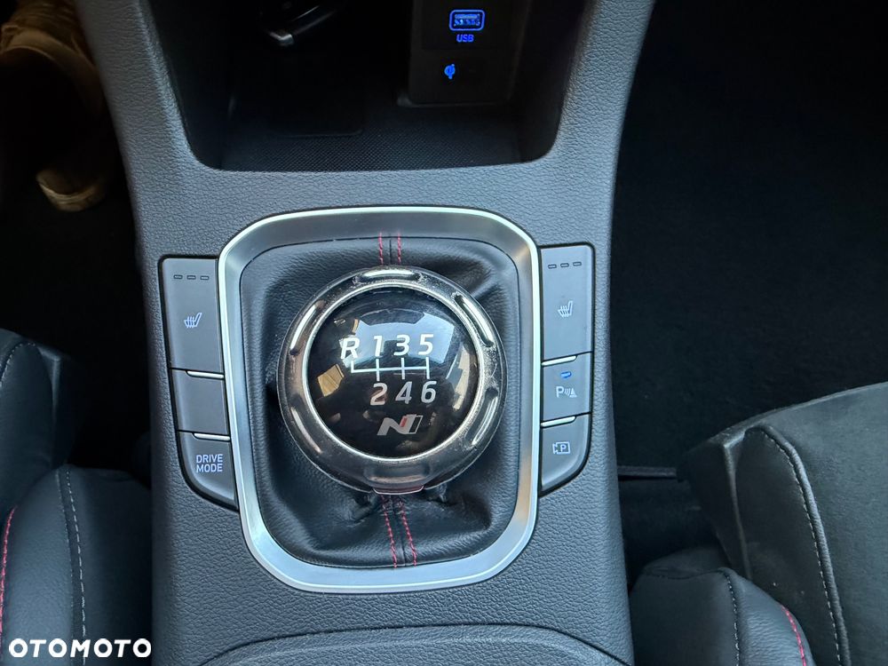 Hyundai i30 1.5 T-GDI 48V-Hybrid Trend - 15