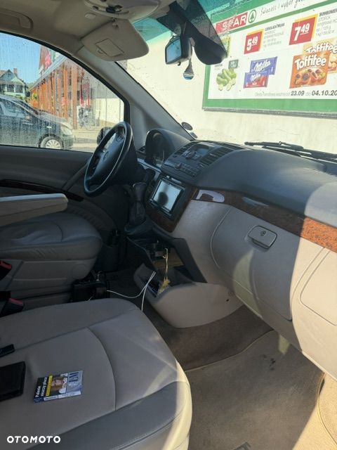 Mercedes-Benz Viano - 11