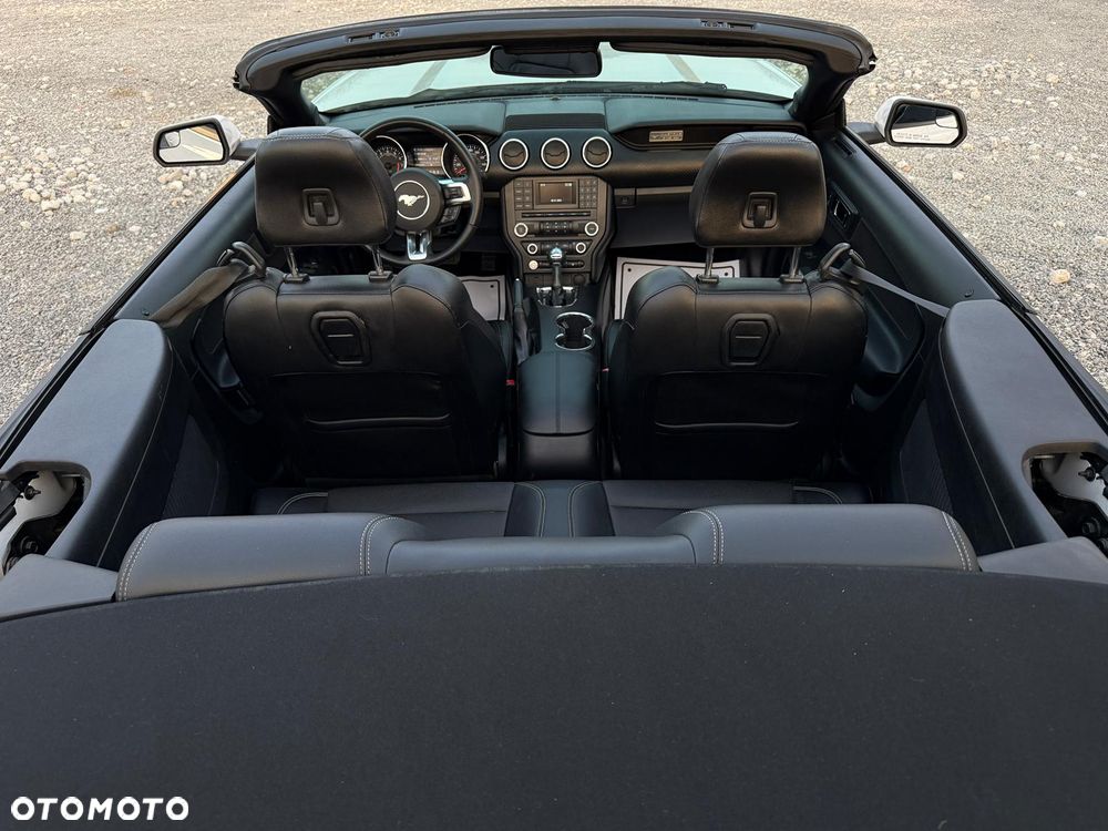 Ford Mustang 3.7 V6 - 12