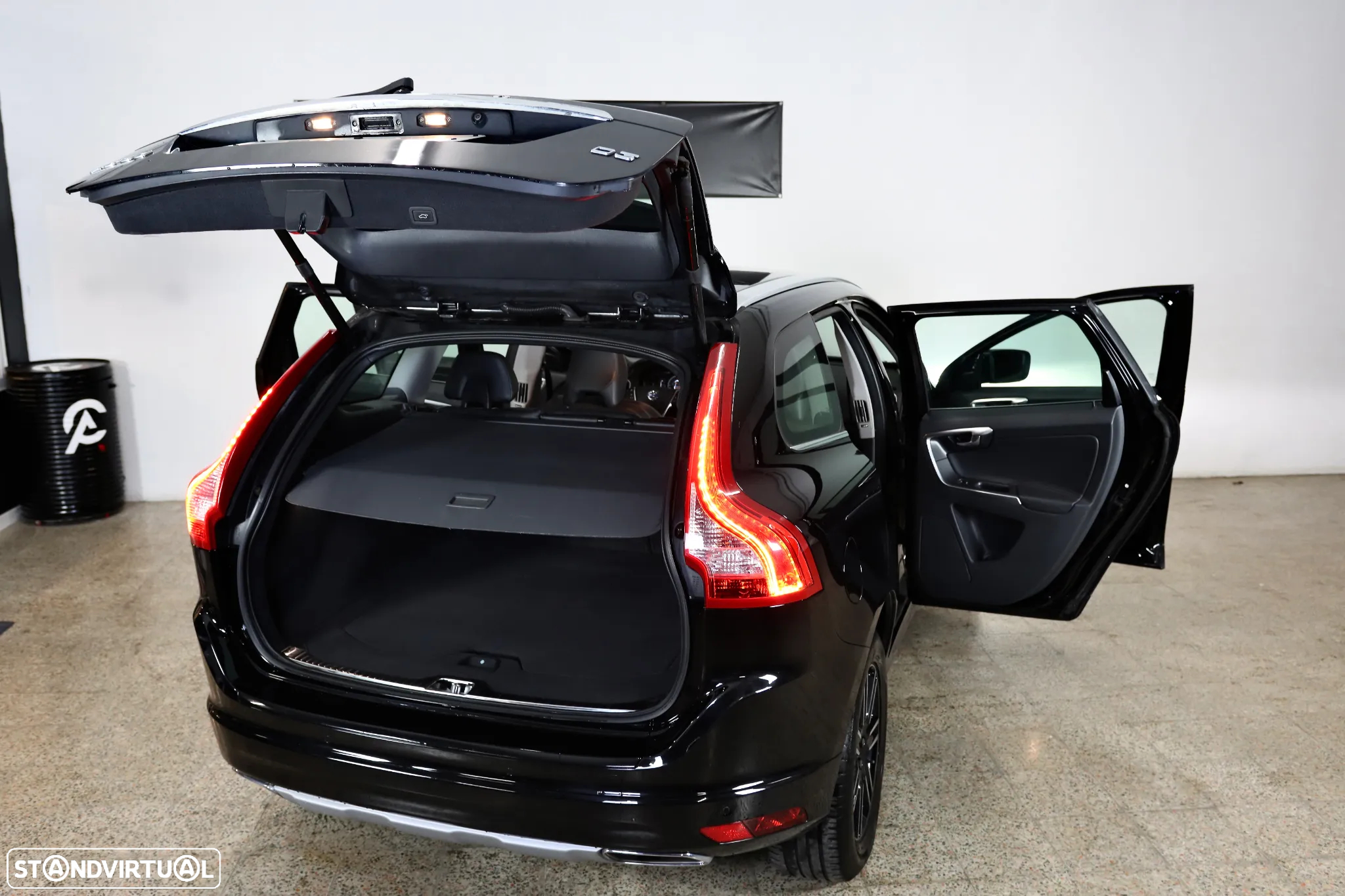Volvo XC 60 2.0 D3 Summum Geartronic - 28