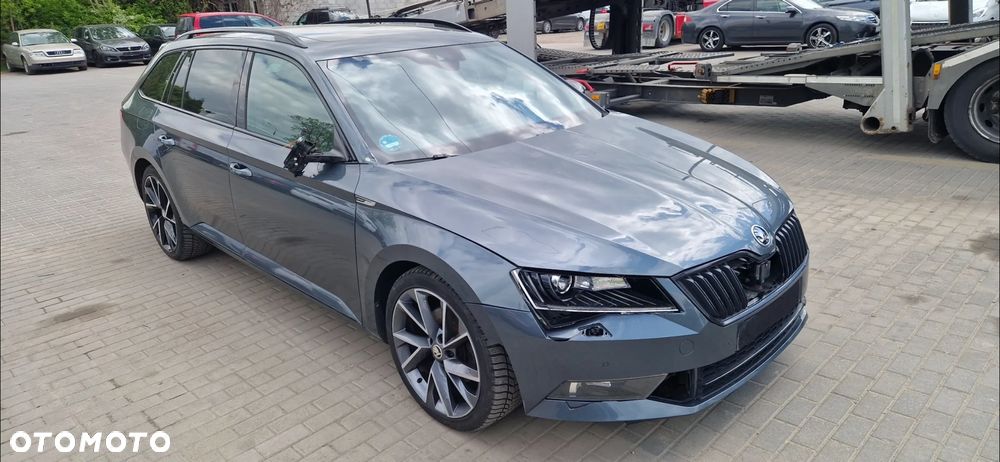 Skoda Superb 2.0 TDI 4x4 Sportline DSG - 10