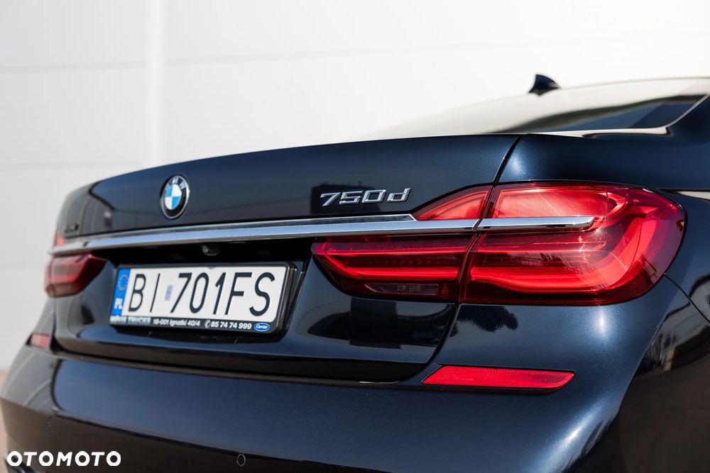 BMW Seria 7 750d xDrive sport - 14