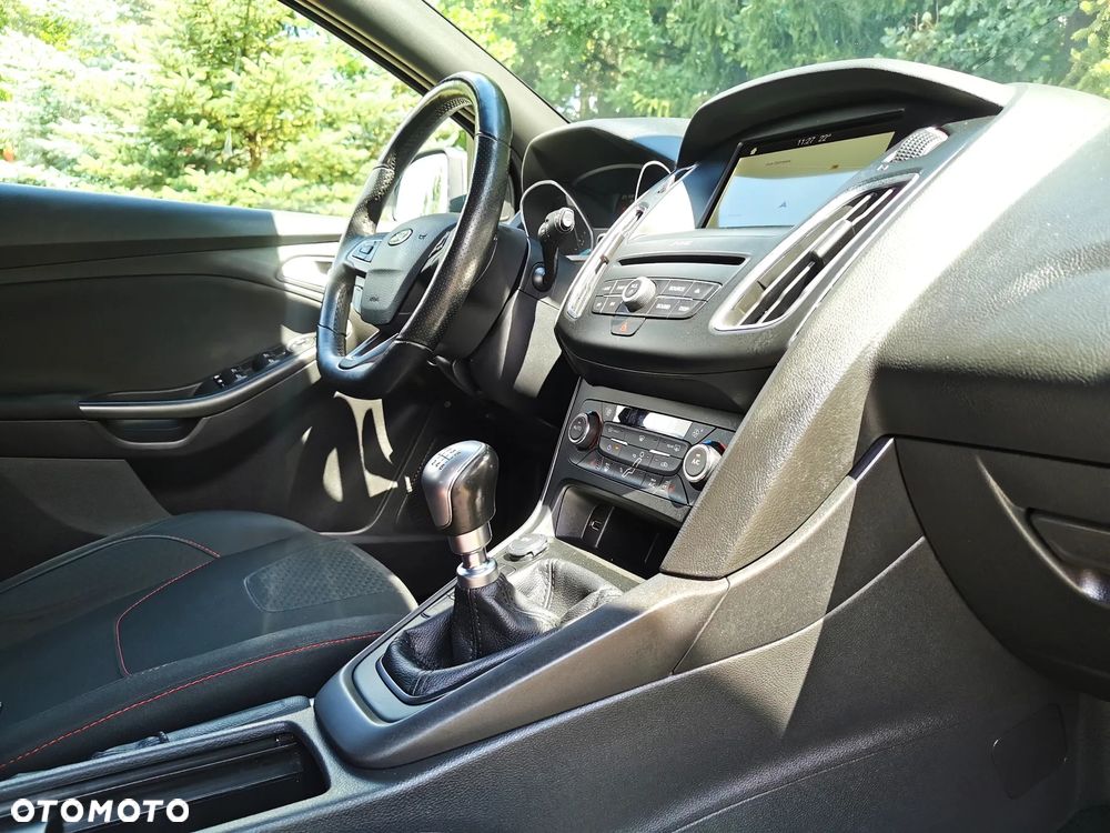 Ford Focus 1.5 EcoBoost ST-Line Black ASS - 17