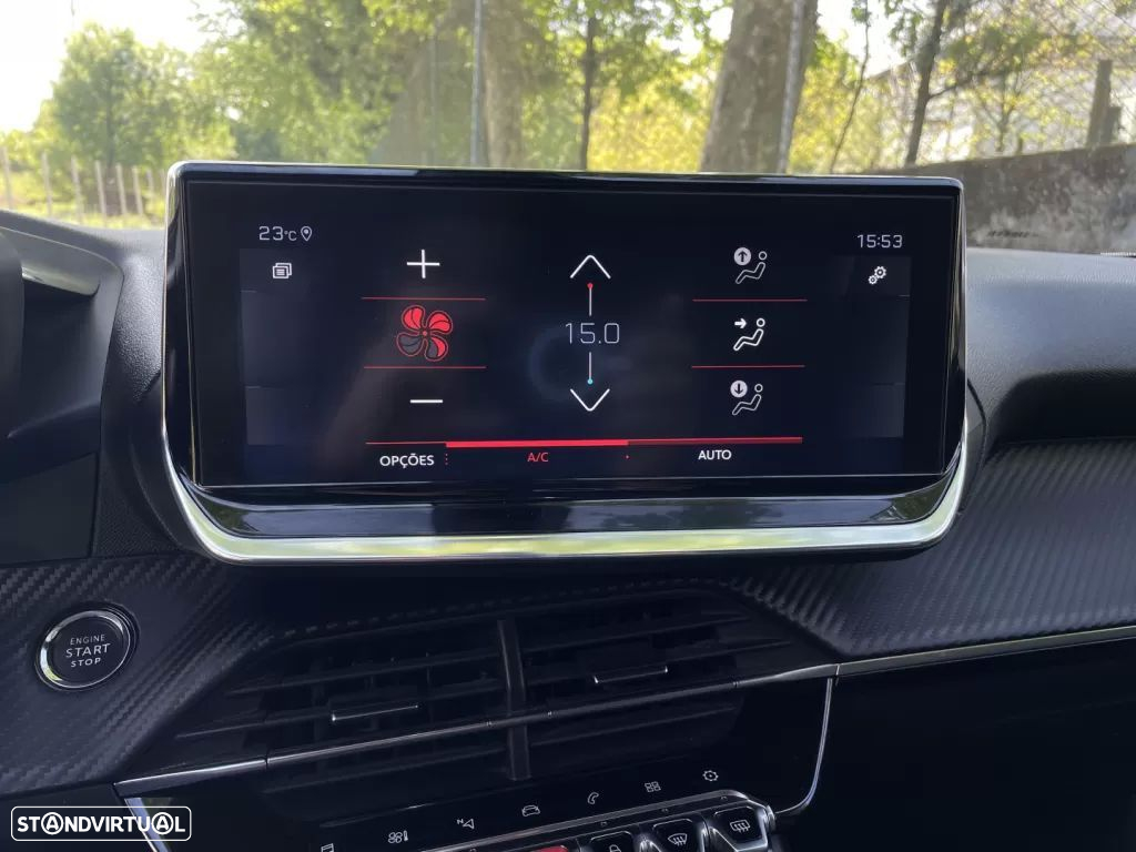 Peugeot 2008 1.2 PureTech Allure - 28