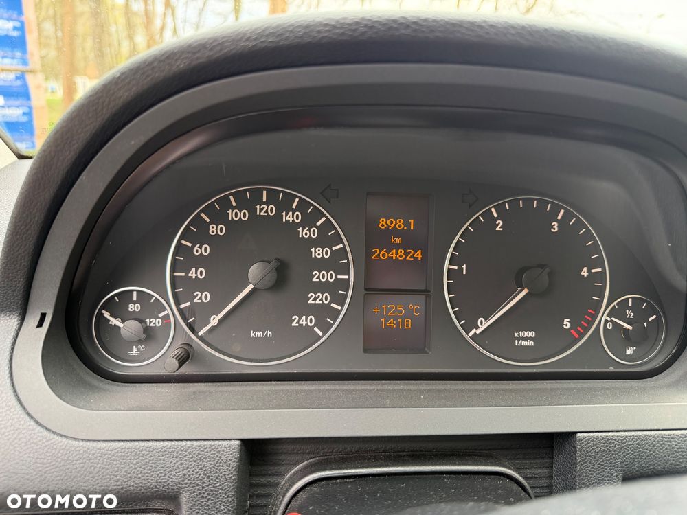 Mercedes-Benz Klasa A 180 CDI Avantgarde - 8