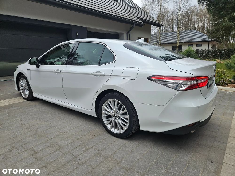 Toyota Camry 2.5 Hybrid Executive CVT - 15